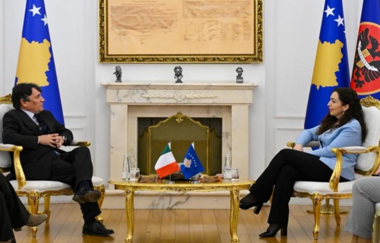 Osmani takon ambasadorin italian, flasin për zhvillimet politike