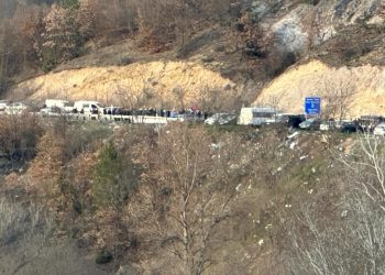 Protestë në Jarinjë kundër zbatimit të ligjeve të Kosovës, pjesëmarrje e ulët e protestuesve