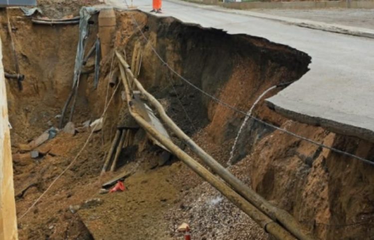 Shembet rruga, KRU ‘Prishtina’: U dëmtua rrjeti i ujësjellësit