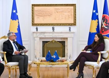 Osmani pret shefin e EULEX-it, temë edhe siguria dhe sundimi i ligjit