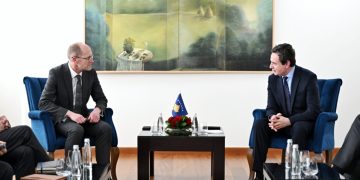 Kurti priti në takim përfaqësues të BERZh-it, flasin për zbatimin e Memorandumit të Mirëkuptimit