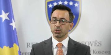 Të arr*estuarit për dallavere me patentë shoferë, Basha njofton se u prangos edhe ekzamineria e Ministrisë: E mirëpresim aksionin