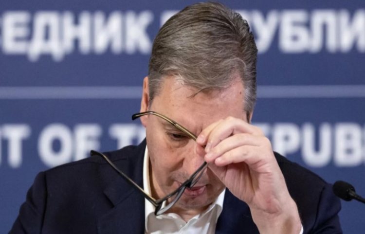 Analiza e DW: Lëkundjet e Vuçiqit në politikën e jashtme