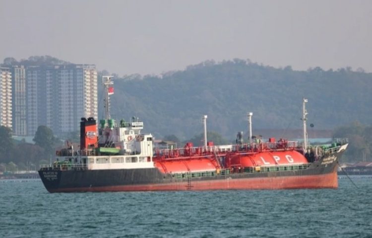 Trump thotë se dëshiron naftë iraniane