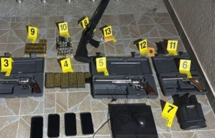 Gjenden armë në një shtëpi të pabanuar në Zubin Potok