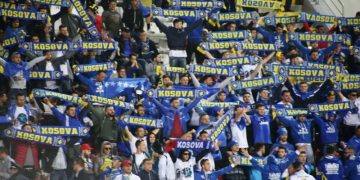 FFK thirrje tifozëve: Respektoni himnin e kundërshtarit dhe mos e ndalni këngën me të filluar loja