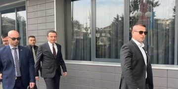 Kurti: Po vazhdojmë përpjekjet për të përmbyllur sfidën e presidentit