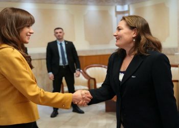 Haxhiu takon diplomaten finlandeze,e falënderon për mbështetje ndaj Kosovës