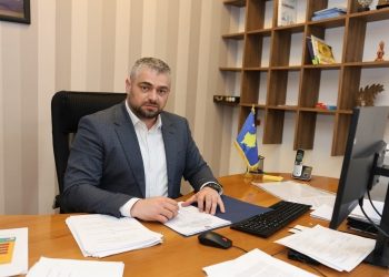 Hoti themelon katër komisione për trajtimin e ankesave sociale