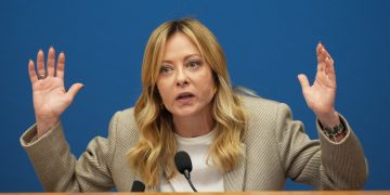 Italia do të dërgojë sisteme të mbrojtjes ajrore në Shtetet e Gjirit, thotë Meloni