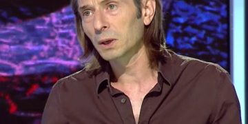 Elvis Hoxha: Shpërndarja e Kuvendit ishte shërbimi i fundit i Vjosa Osmanit për opozitën