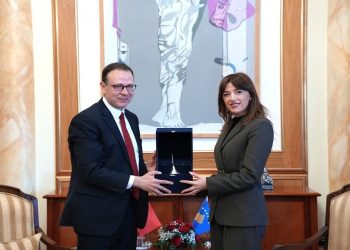 Haxhiu priti në takim ambasadorin e Turqisë, Tunç Angılı
