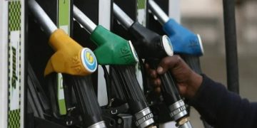 Kusari-Lila: Çmimi i naftës në rënie, nuk mund të kalojë 1,54 €