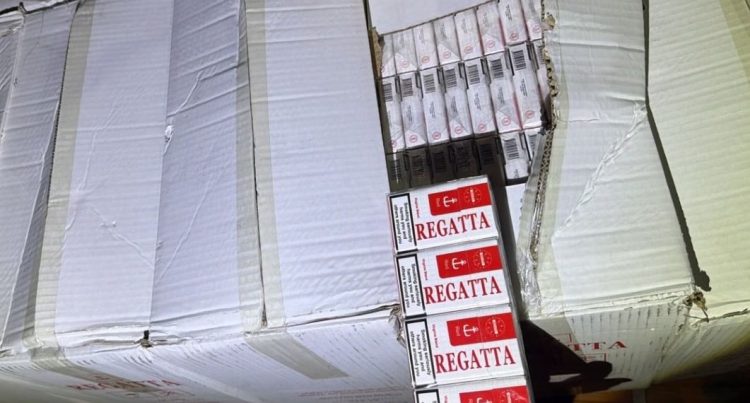 Aksion i Dogana e Kosovës në Prishtinë – Kapen cigare kontrabandë me vlerë rreth 15 mijë euro