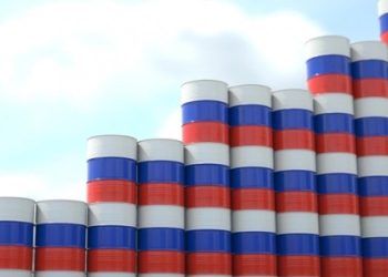 SHBA-ja lejonë përkohësisht blerjen e naftës ruse të mbajtur në det