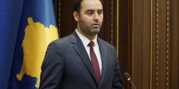 Konjufca mirëpret heqjen e fusnotës për Kosovën