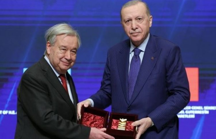 Erdogan i akordon kreut të OKB-së Çmimin Ndërkombëtar të Paqes `Ataturk