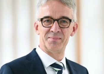 Ambasadori gjerman përgëzon Kosovën për Ligjin për të Huajt dhe Automjete