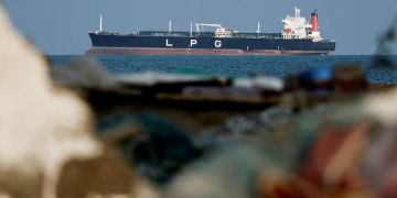 Trump u bën presion aleatëve për të siguruar Ngushticën e Hormuzit