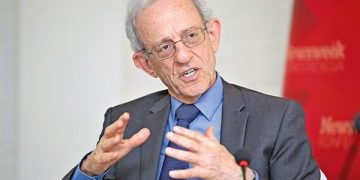 Serwer: Kush e dëgjon një vend që nuk mund të gjejë president?