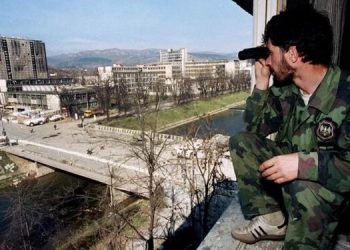 Dëshmi të reja për ‘Sarajevo Safari’: Si përzgjidheshin “klientët”, fëmijët si objektiva, si funksiononte rrjeti