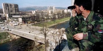 Dëshmi të reja për ‘Sarajevo Safari’: Si përzgjidheshin “klientët”, fëmijët si objektiva, si funksiononte rrjeti