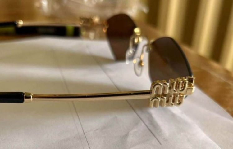 Dogana ndalon syze dielli “Gucci, “Porsche” dhe “Miu Miu”