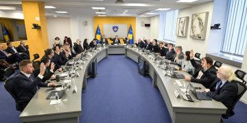 Qeveria e Kosovës mblidhet sot, në rend dite 17 pika