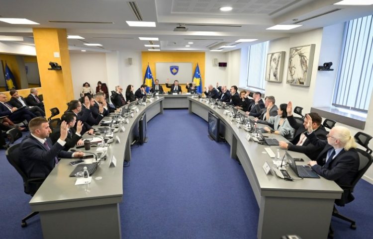 Qeveria e Kosovës mblidhet sot, në rend dite 17 pika