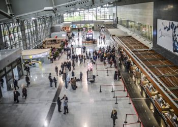 Fluturimet dhe udhëtarët në Kosovë shënojnë rritje në fillim të 2026-ës