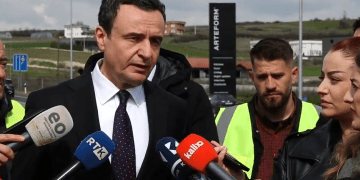 Ushtrimet serbe pranë kufirit – Kurti: Kemi njoftuar BE-në, kufiri ynë është i sigurtë