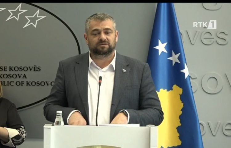 Hoti sqaron bartjen e zyrave për vlerat e luftës dhe rastin e fëmijës 5-vje