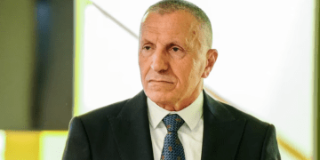 Kamberi: Stërvitjet ushtarake serbe pranë kufirit rrisin tensionet në rajon