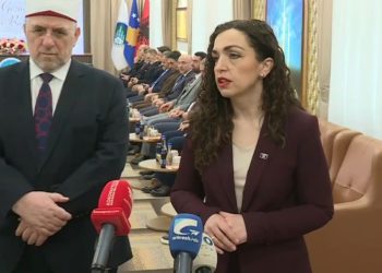 Osmani uron Fitër Bajrami, viziton Myftiun Naim Tërnava