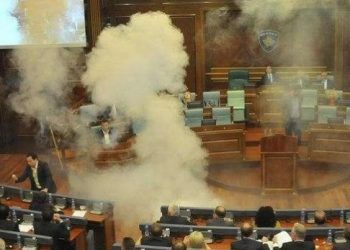 Shpallen të pafajshëm Haxhiu dhe të tjerët për gazin lotsjellës në Kuvendin e Kosovës pas 10 vitesh