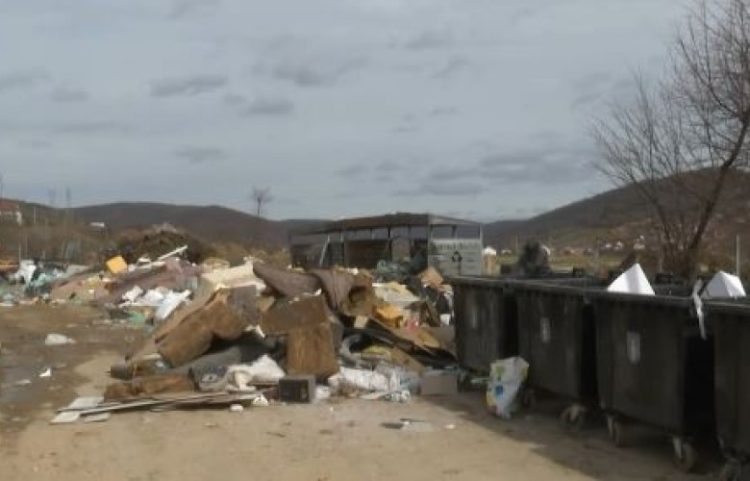 ‘Fusha e Pajtimit’ është shndërruar në një deponi mbeturinash