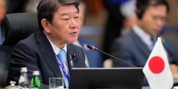 Japonia e gatshme për pastrimin e minave në Hormuz nëse ka armëpushim