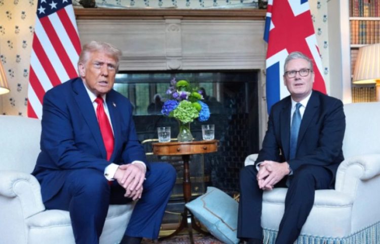 Trump dhe Starmer diskutuan nevojën për rihapjen e Ngushticës së Hormuzit