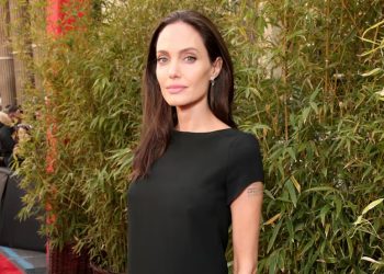 Jolie vë në dukje kushtet çnjerëzore në Gaza: Jeta në këtë qytet pasohet nga një sërë detajesh të tmerrshme