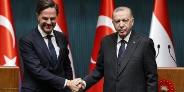 Presidenti Erdogan zhvillon bisedë telefonike me Sekretarin e Përgjithshëm të NATO-s, Rutte