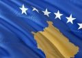 Kosova reagon pas vendosjes së etiketave fyese mbi pllakatin e Ambasadës së saj në Berlin