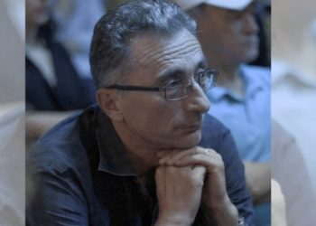 Mbi 9 muaj Albini nuk arriti t’ia sigurojë votat vetes për kryeministër, tani e fajësojnë pse nuk po ia siguron Vjosës