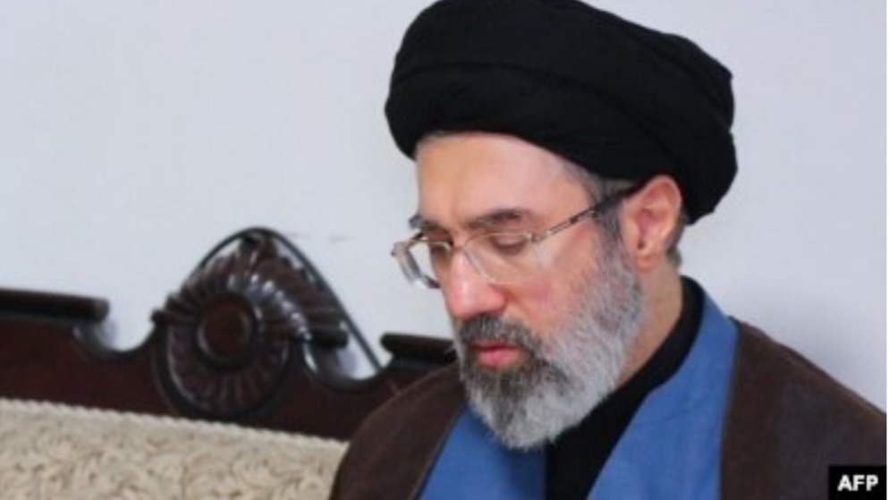 Irani emëron djalin e Khameneit si udhëheqës të ri suprem
