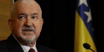 Ceriç: Kosova shembull për riatdhesimin e boshnjakëve, Bosnja nuk ia doli