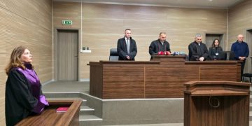 Dënohen me burgim dy persona për kr*ime lu*fte