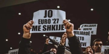 Tifozat Kuq e Zi shpërthejnë ndaj FSHF-së: Po na heshtin me vetëdije