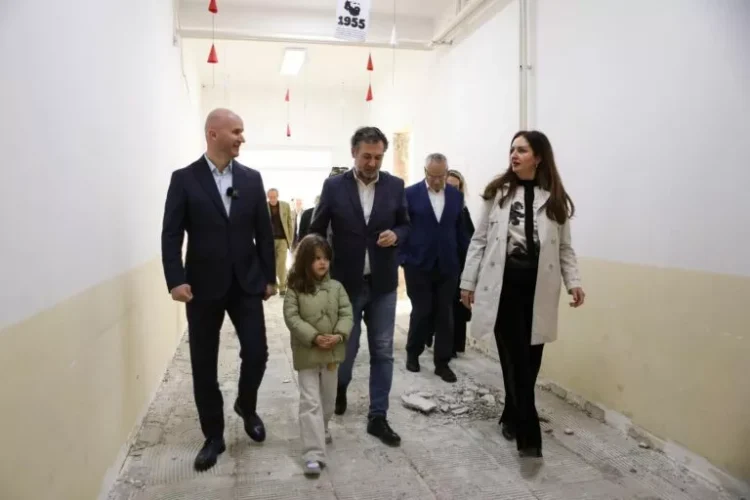 Fillojnë punimet për adaptimin e shkollës së vjetër në çerdhe në Carralevë të Shtimes