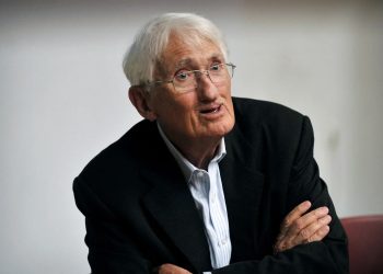 Habermas mbështeti bombardimet e NATO-s ndaj Serbisë
