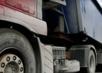 Zhbllokohet për kamionë rruga Pejë–Rozhajë