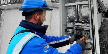 KEDS reagon pas akuzave se njëhsorët e rrymës bëjnë matje të pasaktë të harxhimeve të qytetarëve